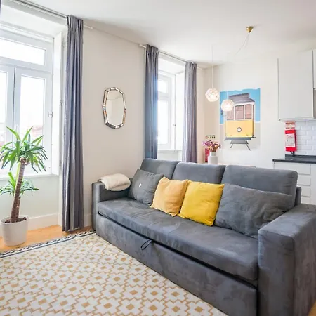 Guestready - Chic And Vibrant Near Anjos Appartement